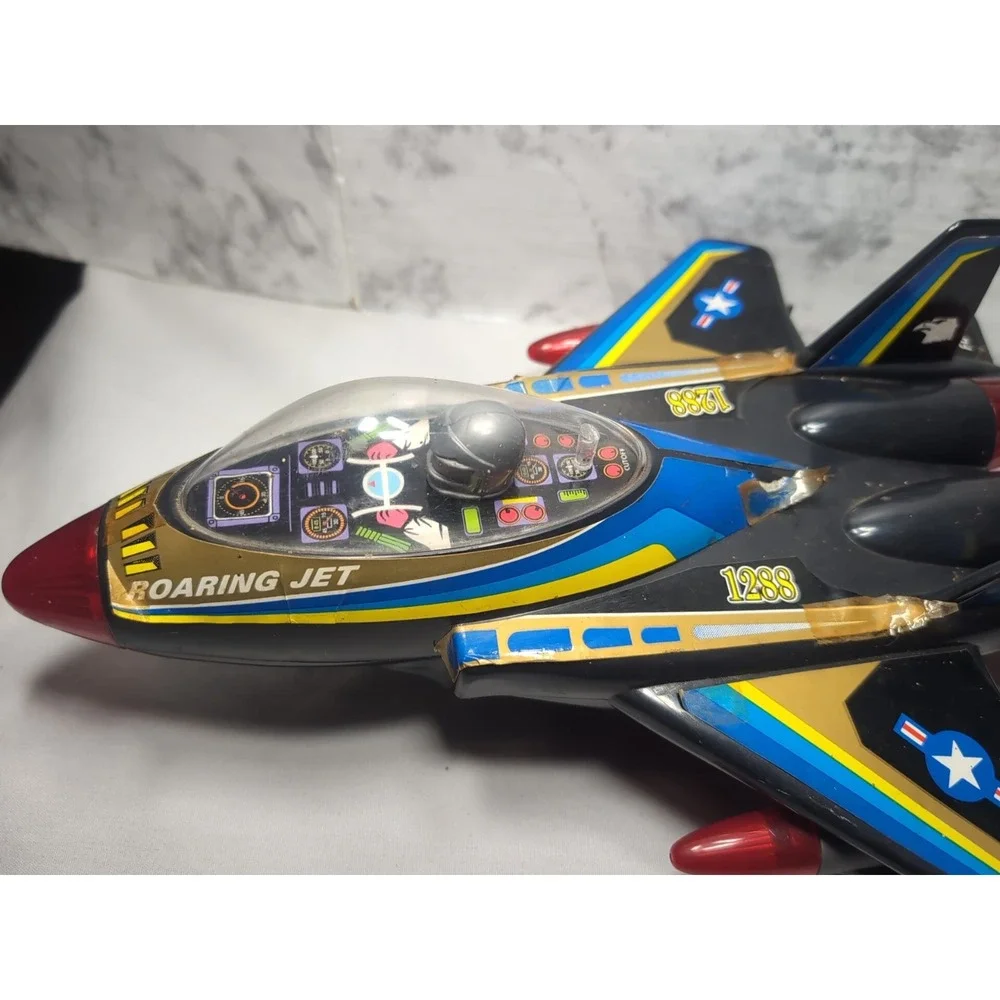 VINTAGE 80'S ROARING JET BATTERY OPERATED TOY PLANE Lights & Sound WORKS 13